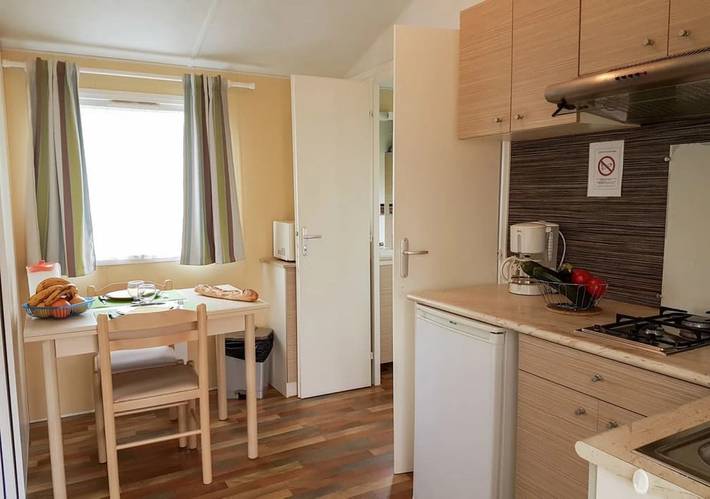Mobil home pour 2 personnes, avec bassin pour enfant à Montpon-Ménestérol - 3
