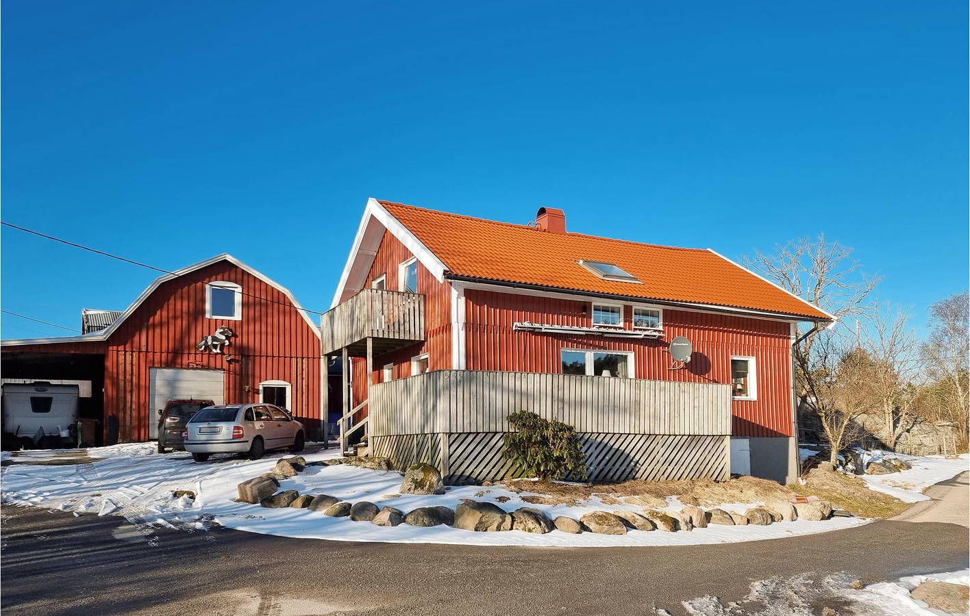 Hus för 4 Personer, med trädgård samt terass och bastu
