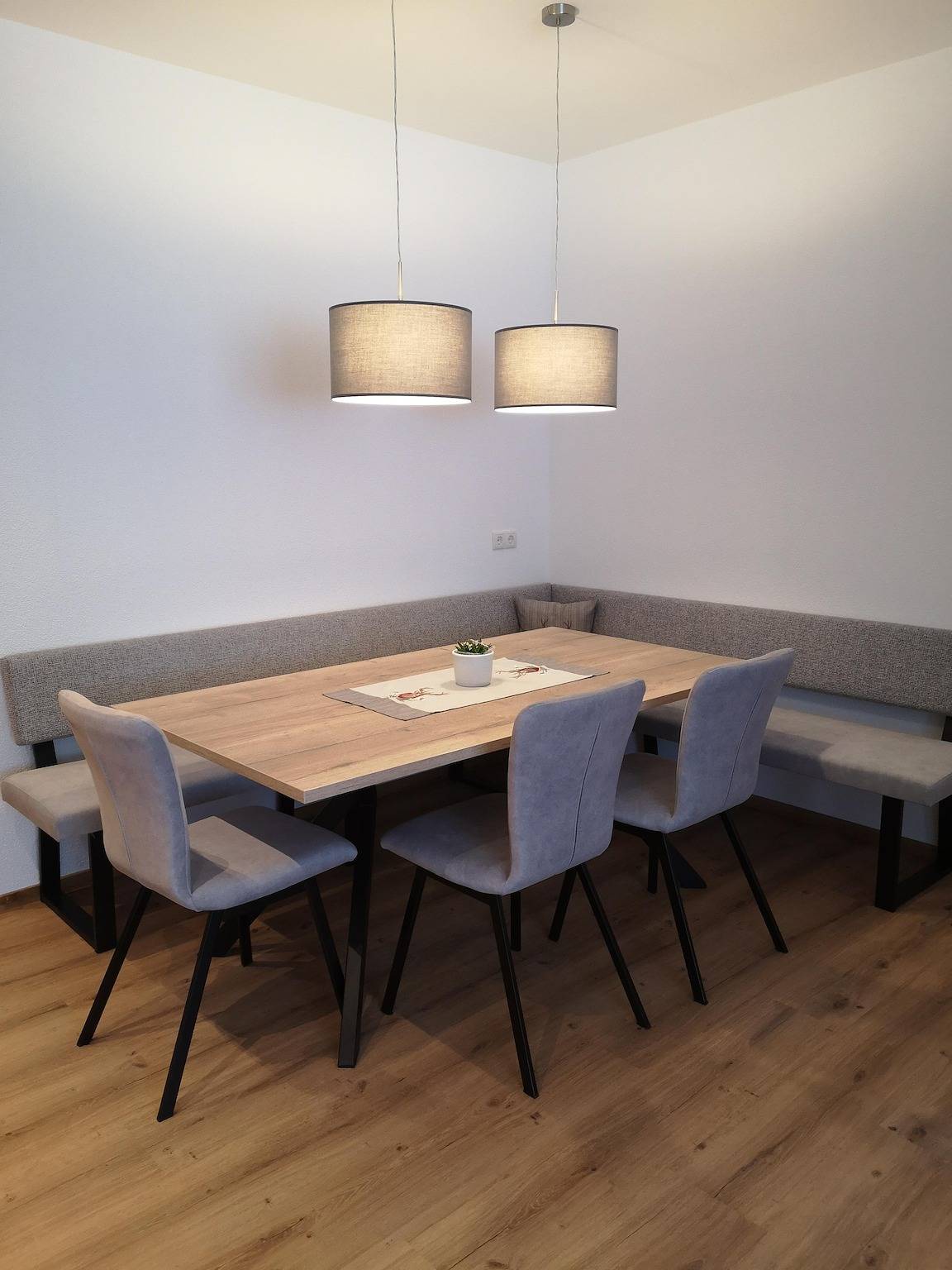 Ganze Ferienwohnung, Doppelzimmer, Dusche, Wc in Galtür, Verwall