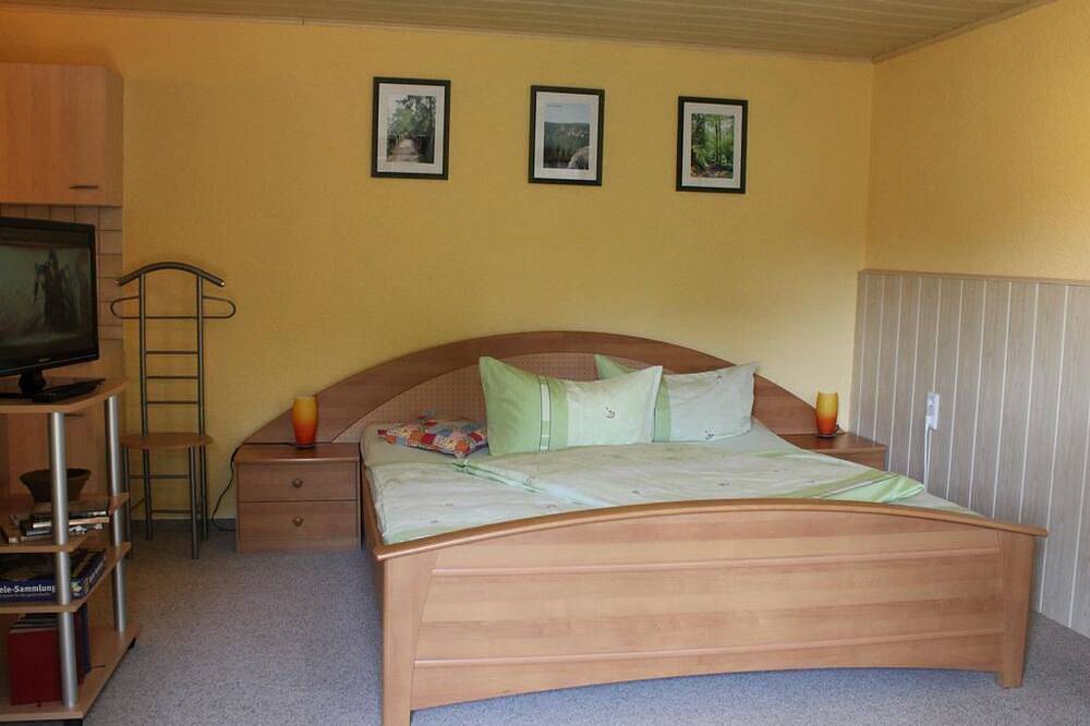 Ganze Wohnung, Ferienwohnung Polenztal, komb. Wohn-/ Schlafraum - Ferienhof Leuner in Porschdorf, Bad Schandau