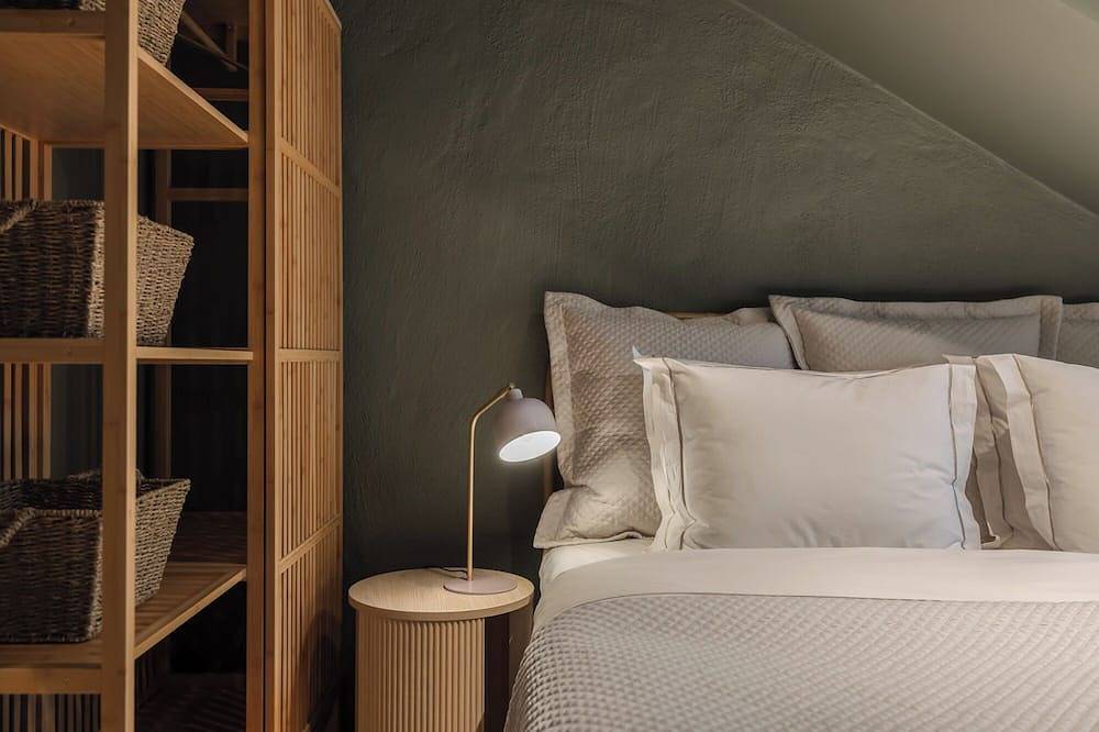 The Grand Residence – private elevator, expansive terrace, heart of Stockholm in Norrmalms stadsdelsområde, Stoccolma