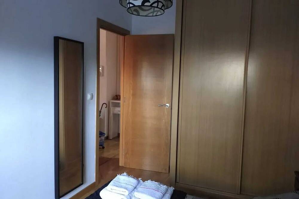 Entire apartment, Homerez - Charming Apt, Central Orense, parking incl. in Ourense, Ourense Region