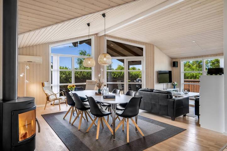 Ferienhaus für 8 Personen, mit Whirlpool und Sauna sowie Terrasse in Kollerup Strand - 4