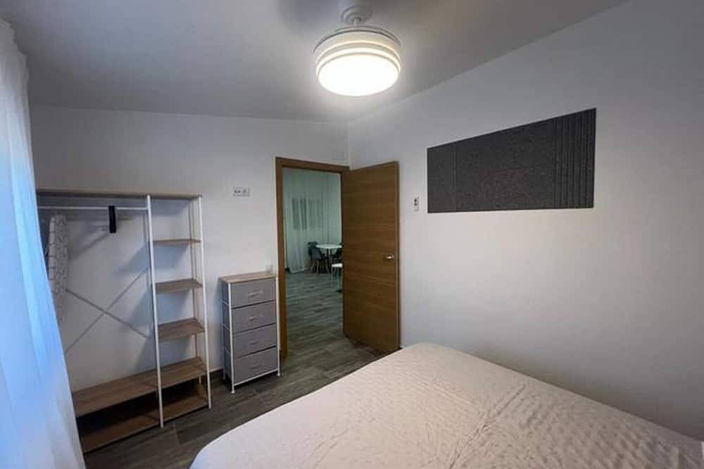 Country House 'Villa Con Piscina Cerca De Sevilla' with Private Pool, Wi-Fi and Air Conditioning in La Rinconada, Sevilla Province