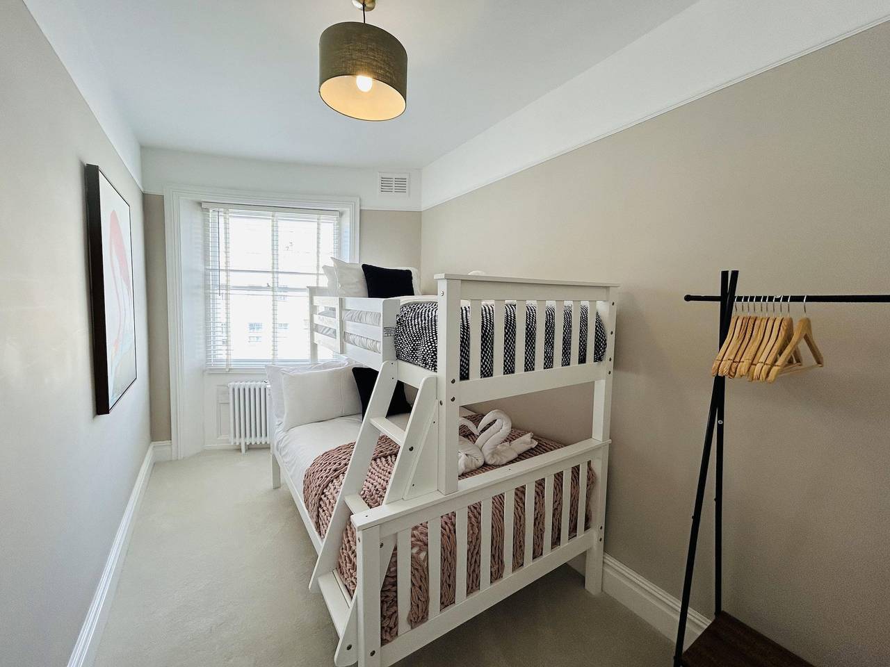 Entire apartment, Hove Alone 4 | By My Getaways in Hove, Brighton