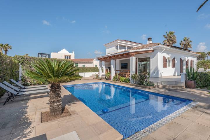 Villa 'Melodie Home Menorca' con piscina privada, wifi y aire acondicionado in Son Blanc, Ciudadela