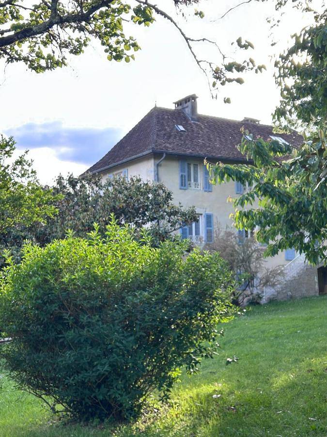 Gîte pour 6 personnes, avec vue et jardin à Culoz
