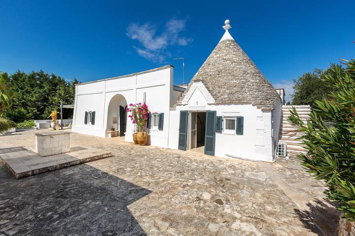 Trulli Restano by Perle di Puglia in Cisternino, Salento