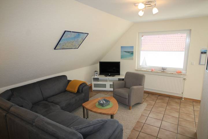 Ferienwohnung für 4 Personen, mit Balkon in Hage - 3