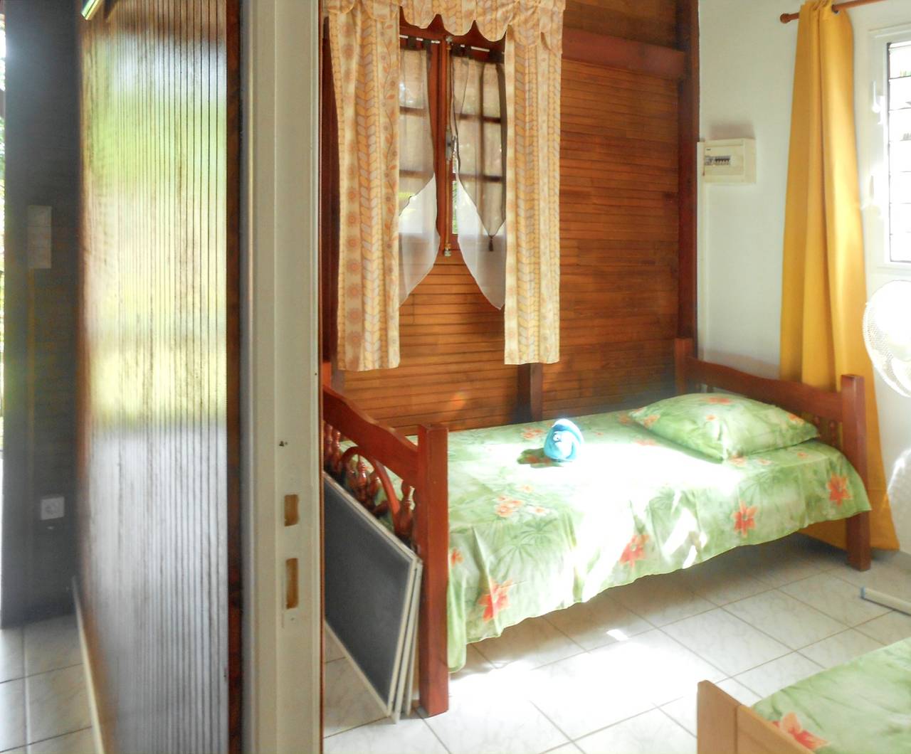 Cosy bungalow in Deshaies with sea view, enclosed garden in Deshaies, Guadeloupe (Caribbean)