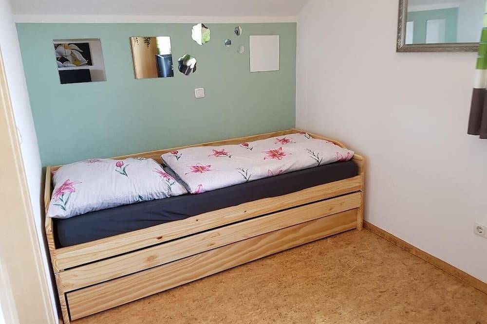 Ganze Wohnung, Ferienwohnung mit Balkon zur Südseite in Rötz, Ostbayern