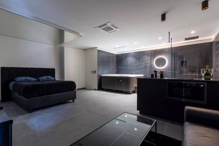 Gîte pour 2 personnes, avec jacuzzi et terrasse à Esbly - 3