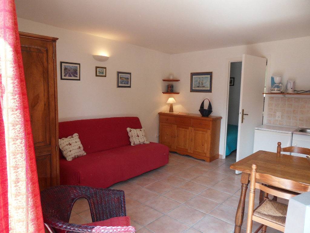 Dispo 65E Plain-pied 2 chambres Bord rivière Lascaux-Sarlat in Saint-Léon-sur-Vézère, Périgord Noir