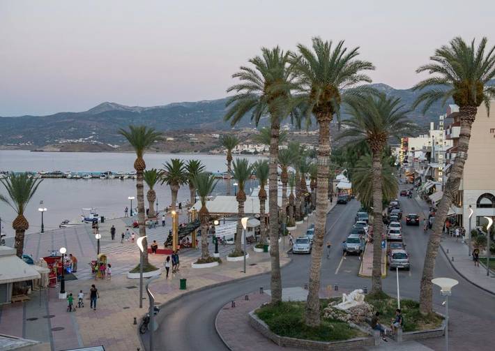 Gîte pour 4 personnes, avec piscine ainsi que terrasse et vue dans Sitía - 4