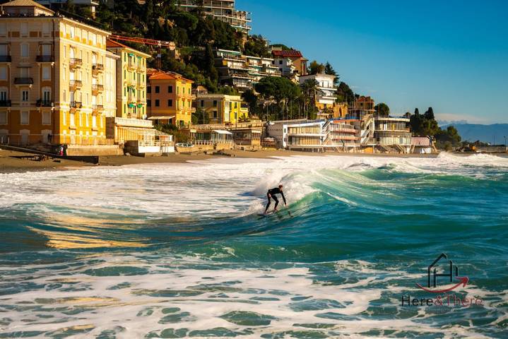 Appartamento intero, [Green Terrace] Spiagge 500m • Hiperwifi • Smart Tv in Varazze (Città), Varazze