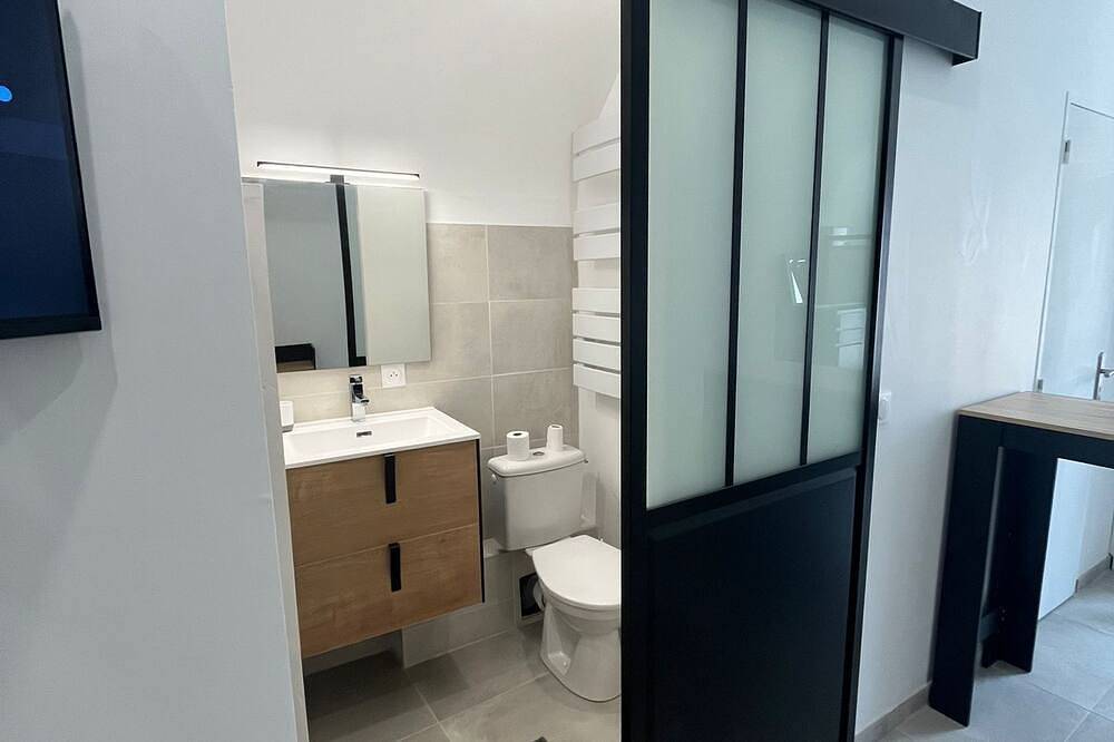 Apartamento entero, Pleasant studio in the heart of town. Close to the A9 and tramway! in Saint-Jean-de-Védas, Côte d'Améthyste