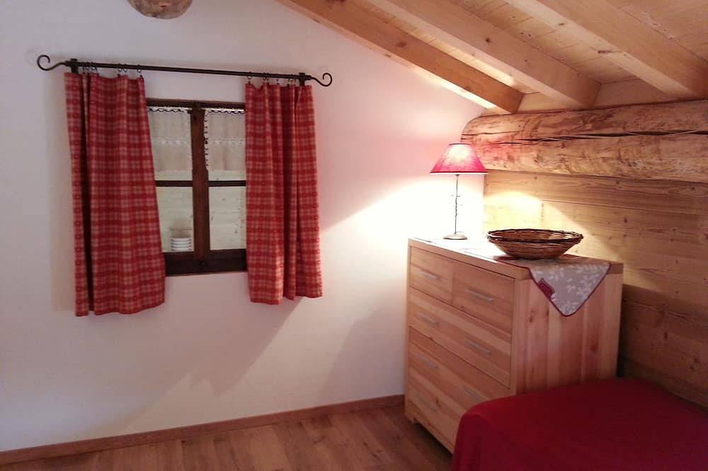 Chalet on the slopes in Valmeinier 1800 in Valmeinier, Saint-Jean-de-Maurienne region