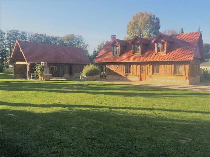 Location de vacances pour 11 personnes, avec jardin ainsi que terrasse et sauna à Houdetot