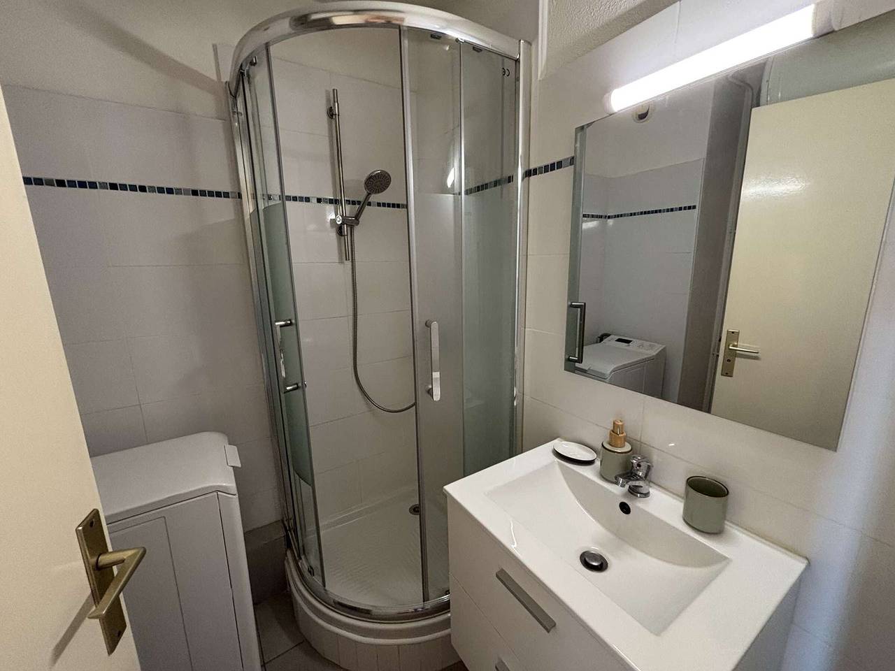 Appartement entier, Studio cabine climatisé, aperçu mer - 4 pers. in Saint-Cyr-sur-Mer, Côte méditerranéenne (France)