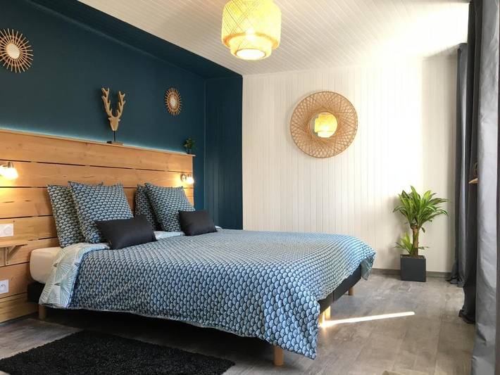 Location de vacances pour 4 personnes, avec Balcon ainsi que Terrasse et Vue à Marcols-les-Eaux