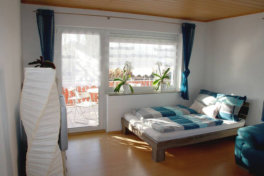 Apartamento entero, Amplio apartamento en la esquina de las tres ciudades. in Núremberg, Franconia