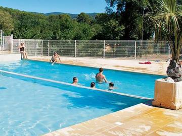 Gîte pour 6 personnes, avec bassin pour enfant à Draguignan