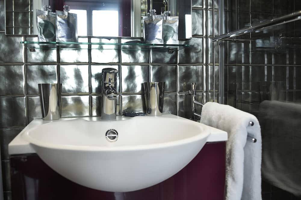 Appartement entier, Design & Appartement de luxe dans le Coeur du Marais A / C - 2 minutes du métro in Paris 4e Arrondissement, Paris