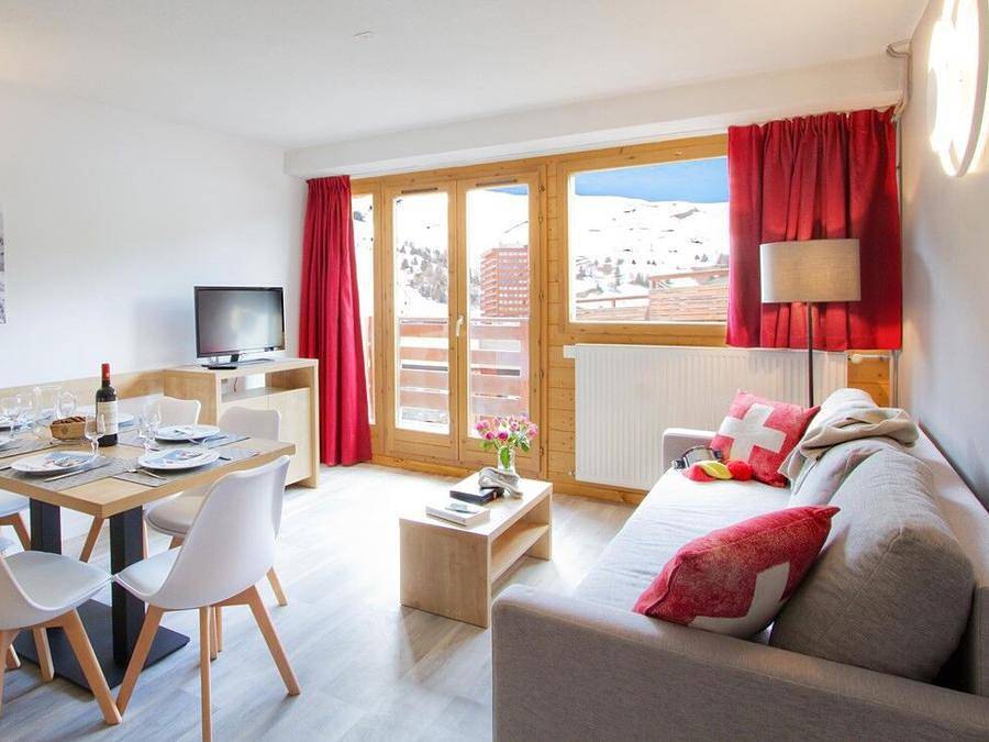 Résidence Odalys Référence Le Pelvoux - Appartement 5 personnes - 2 pièces 4/5 pers. in Plagne Centre, La Plagne-Tarentaise