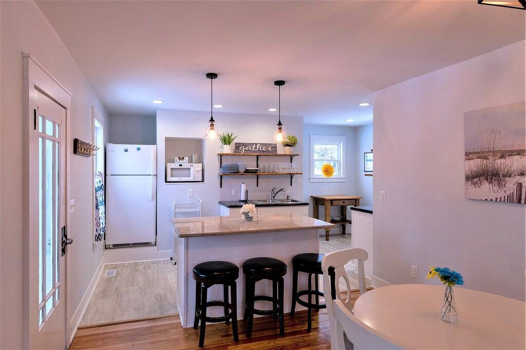 Family Home Near Beach, Downtown, Marina in Manistee, Manistee County