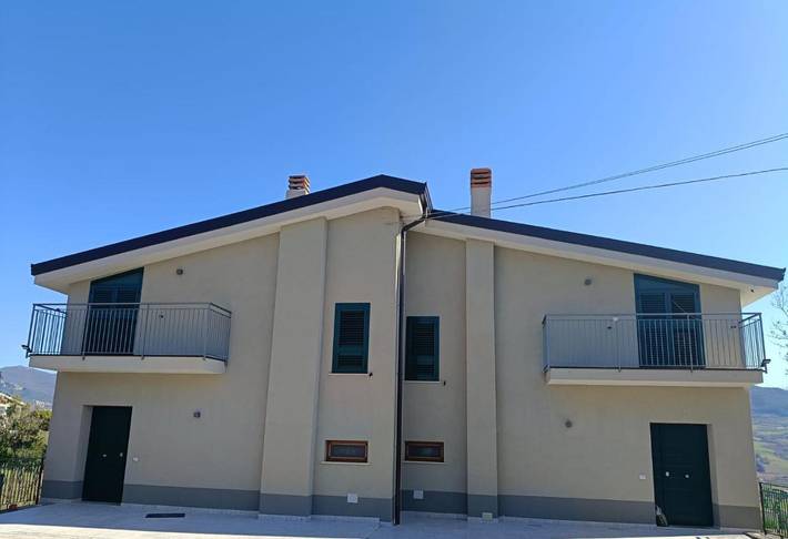 Casa vacanza per 6 persone, con panorama e giardino in Giffoni Sei Casali