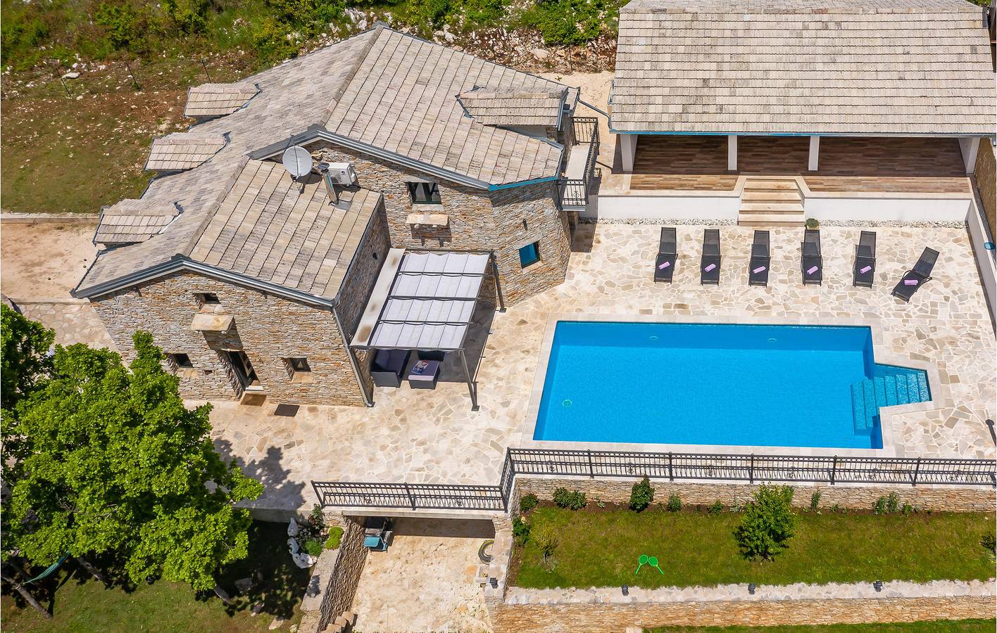 Gemütliche 1-Zimmer-Wohnung mit Pool, WLAN und Küche in Imotski, Makarska Riviera