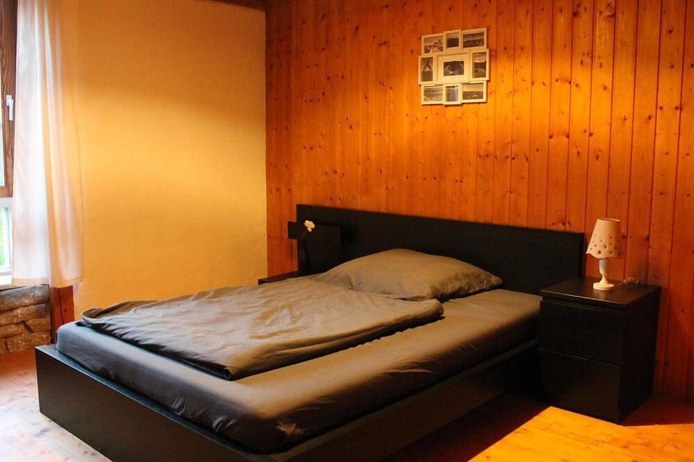 Ganze Wohnung, Wohnen im schönen Bauernhaus - Ferienwohnung im schönen Bauernhaus in Beckingen, Saar-Nahe-Bergland