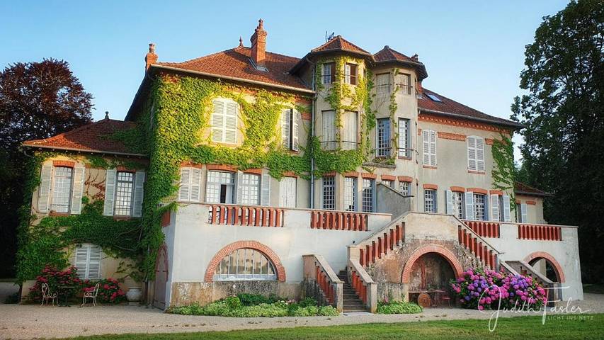 Gîte pour 12 personnes, avec jardin ainsi que vue et terrasse dans Ciel