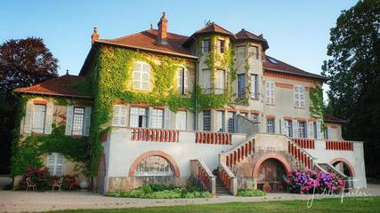 Gîte pour 12 personnes, avec terrasse ainsi que jardin et vue dans Ciel