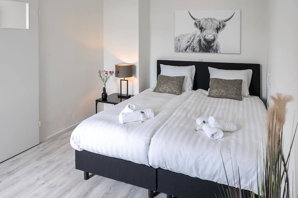 Geheel appartement, 5 slaapplaatsen, geweldige locatie, groot balkon, beste straat in de stad in Tilburg, Noord-Brabant
