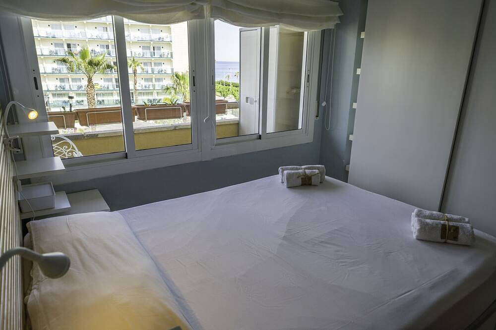 Geheel appartement, Homeholidaysrentals Singular - Costa Barcelona in Pineda de Mar, Costa del Maresme
