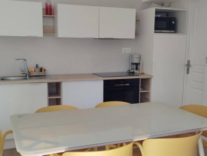 Camping pour 8 personnes, avec terrasse et piscine à Sainte-Marie-la-Mer - 2