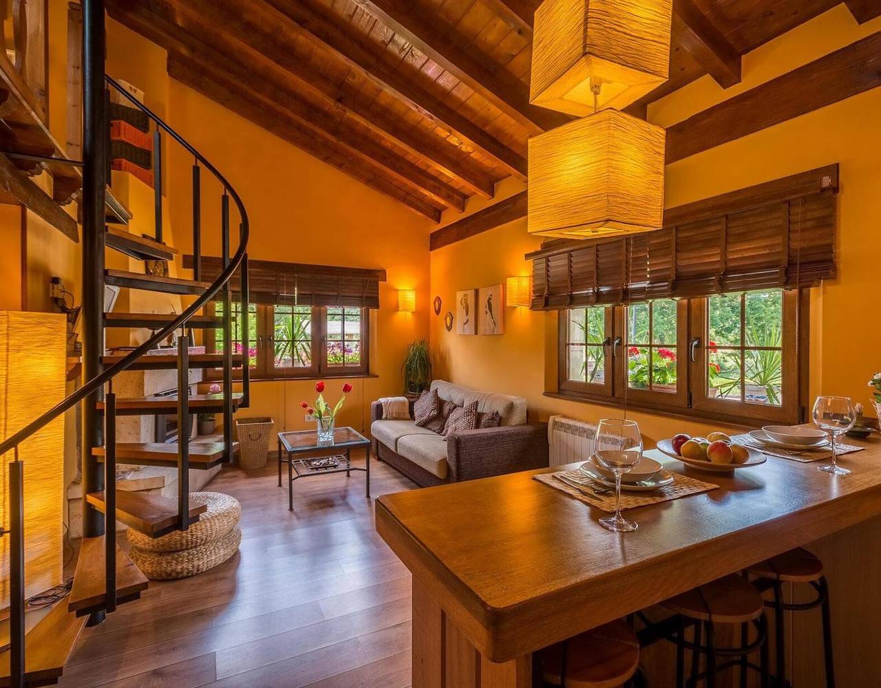 Casa Susi con vista montagna, terrazza privata e Wi-Fi in Hermandad de Campoo de Suso, Montagne Cantabriche