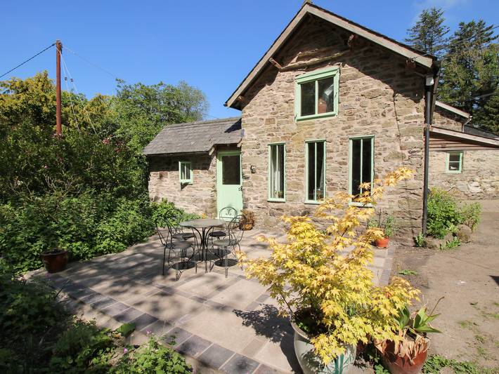 Holiday letting for 2 people, with Garden in Shropshire