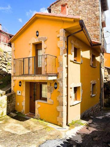 Casa rural para 4 personas, con balcón y vistas en Navacepeda de Tormes