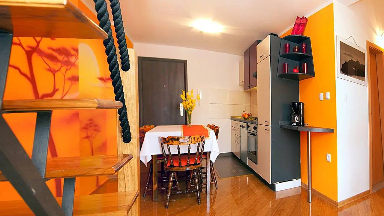 Ganze Ferienwohnung, Ferienwohnung für 9 Personen (87 m²) in Vodice in Vodice, Šibenik-Knin