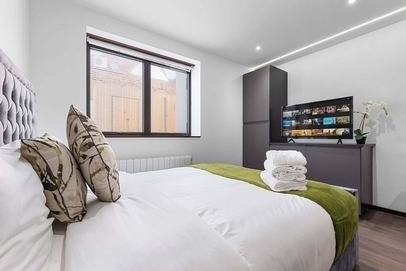 Entire apartment, Chic Studio in Golders Green  Near Tube Station in London, South East England