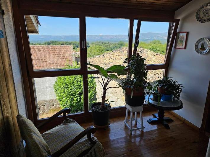 Casa rural para 12 personas, con Balcón y Terraza además de Jardín y Vistas en Junquera de Ambía - 2