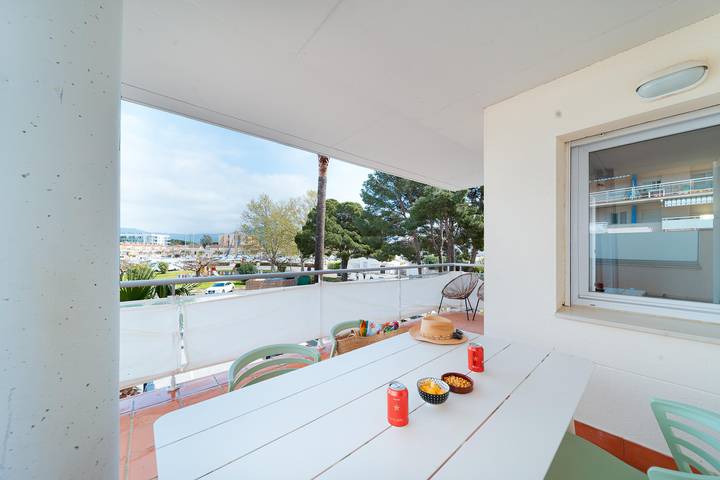 Holiday apartment for 6 people, with view and terrace as well as pool - 1