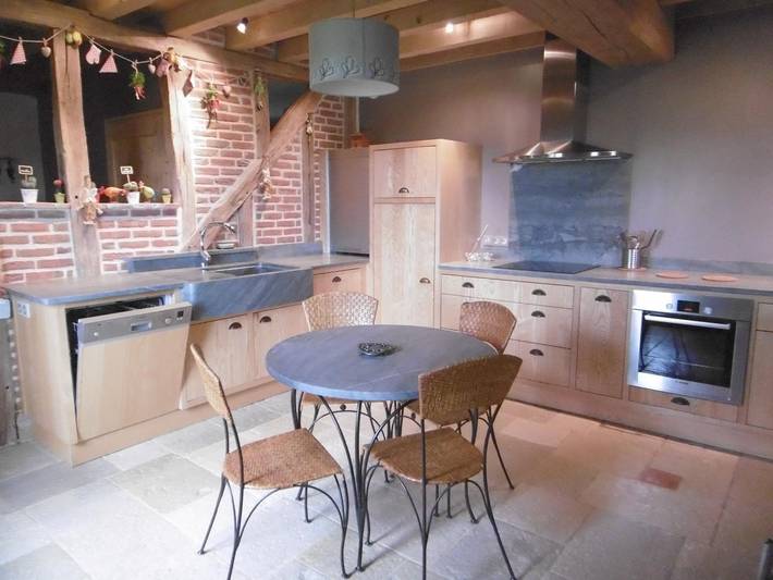 Gîte pour 10 personnes, avec jardin ainsi que vue et terrasse en Bourgogne-Franche-Comté - 3