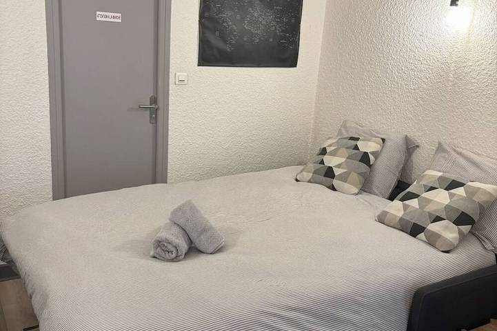 Ganze Wohnung, Gemütliches Studio 27, 400m von den Thermen entfernt in Chamalières, Regionaler Naturpark Volcans d'Auvergne
