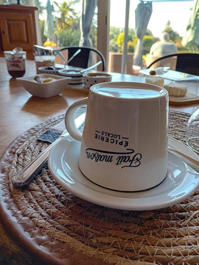 Chambre d’hôte pour 4 personnes, avec jardin ainsi que vue sur le lac et vue dans Carentan les Marais - 2