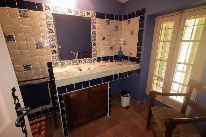 Location de vacances pour 15 personnes, avec jardin à La Bastide-des-Jourdans - 2