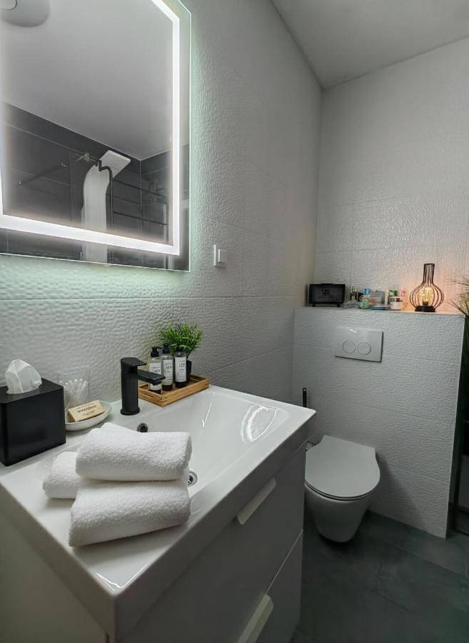 Ganze Wohnung, Apartment Meraki Kostrena - Hot Tub in Paveki, Vrh Martinscice