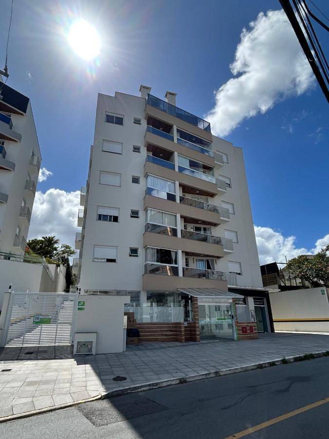 Casas e apartamentos de temporada para 3 pessoas, com balcão em Itacorubi